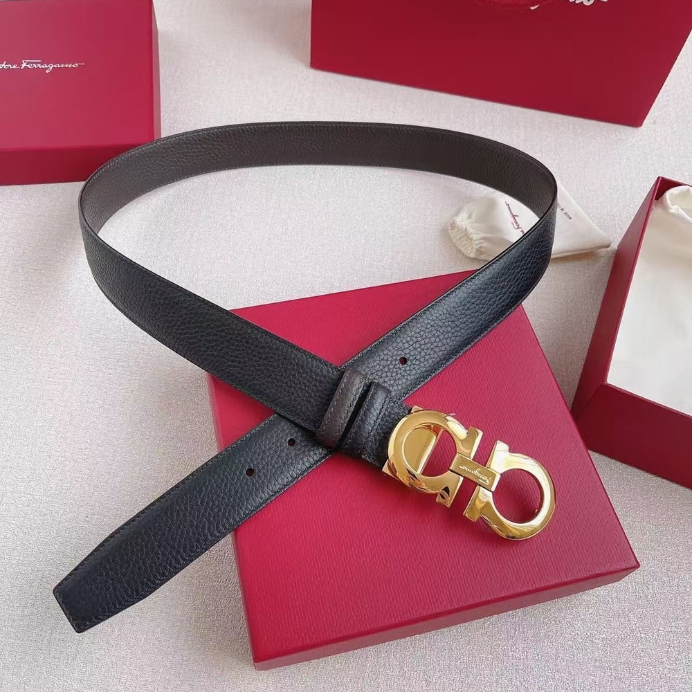 Salvatore Ferragamo Black Pebbled Leather Belt with Gold Double Gancini Buckle - Picture 5 of 8